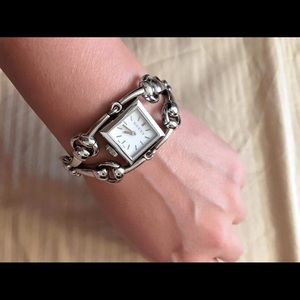 Gucci Signoria Ladies Watch